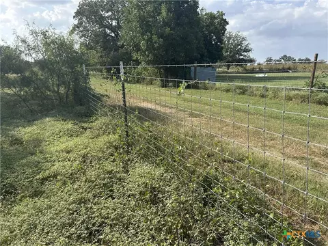 240 Private Road 4601 Rd, Waelder, TX 78959