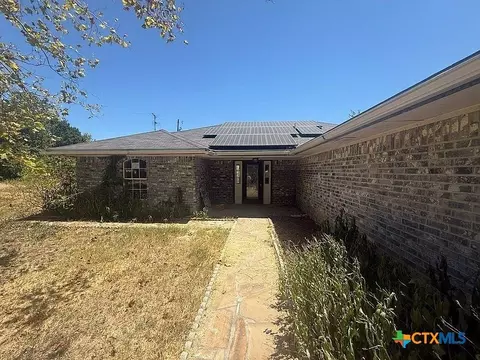 822 Wedgewood Dr, Copperas Cove, TX 76522