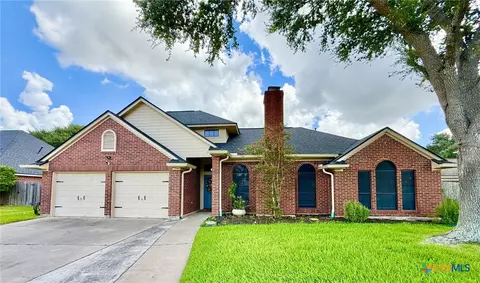 106 Westbrook Dr, Victoria, TX 77904