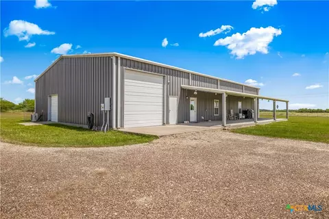 59 Leaning Oak Rd, Victoria, TX 77904