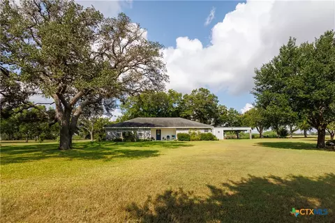 4945 Fm 531, Yoakum, TX 77995