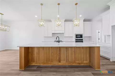 Kitchen - 5140 Comanche Dr, Temple, TX 76502 photo 1 of 3