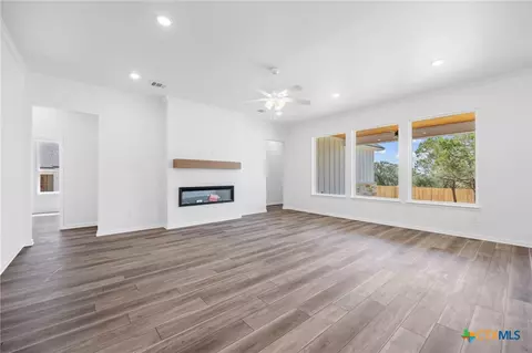 Living - 5140 Comanche Dr, Temple, TX 76502 photo 3 of 3