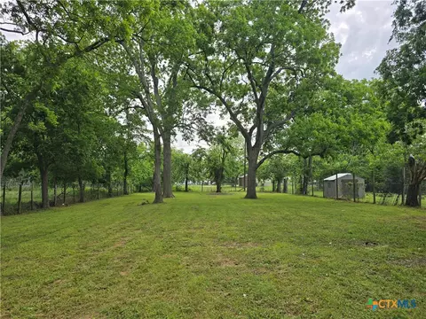 315 Commerce St, Marlin, TX 76661 photo 3
