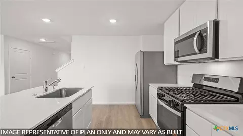 Kitchen - 105 Rain Drop Rd, Jarrell, TX 76537 photo 1 of 2