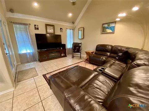 Living - 210 Ranchgate Trl, Mcgregor, TX 76657 photo 4 of 4