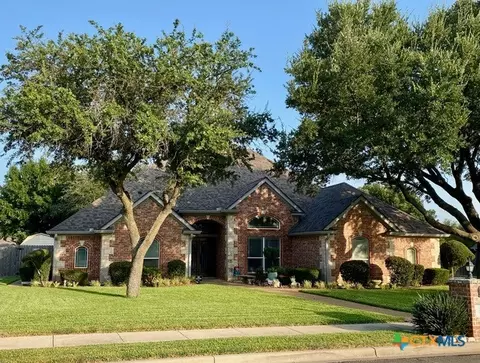 Exterior - 210 Ranchgate Trl, Mcgregor, TX 76657 photo 6 of 7