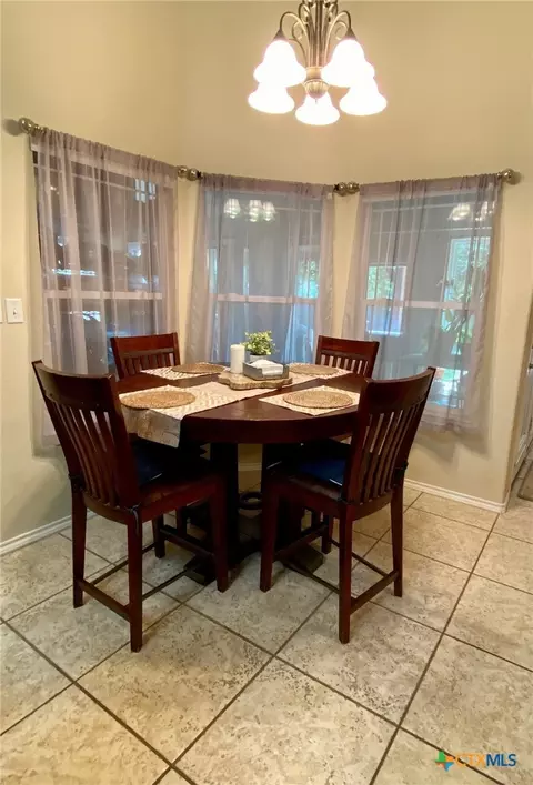 Dining - 210 Ranchgate Trl, Mcgregor, TX 76657 photo 3 of 3
