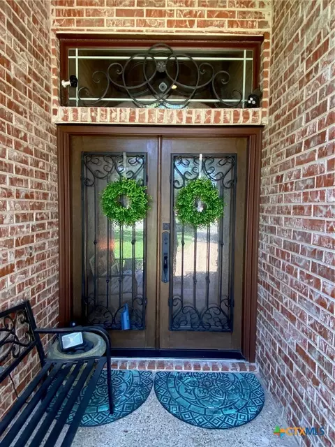 Entry Way - 210 Ranchgate Trl, Mcgregor, TX 76657 photo 1 of 3