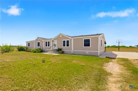 730 Shady Hollow Rd, Victoria, TX 77904