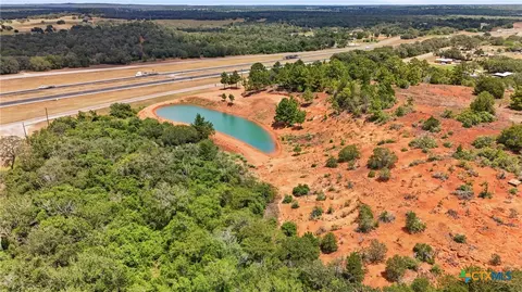 22187 Interstate10, Luling, TX 78648 photo 2