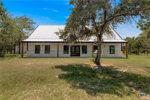 37 Chaparral Rd, Victoria, TX 77905