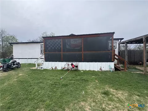 407 7th St, Moody, TX 76557