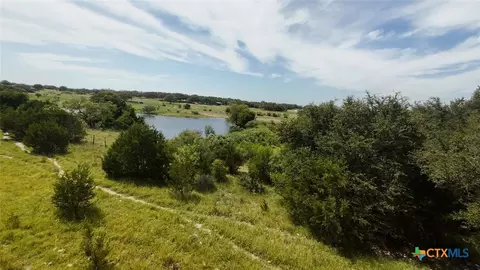 103 Crossvine Rd, Lampasas, TX 76550