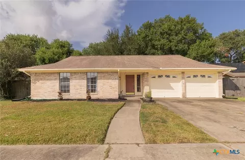 410 Paisano Dr, Victoria, TX 77904