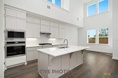 Kitchen - 6301 Comanche Moon Trl, Austin, TX 78747 photo 1 of 2