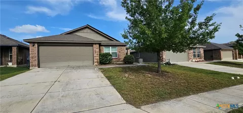 1024 Sandwell Ct, Seguin, TX 78155