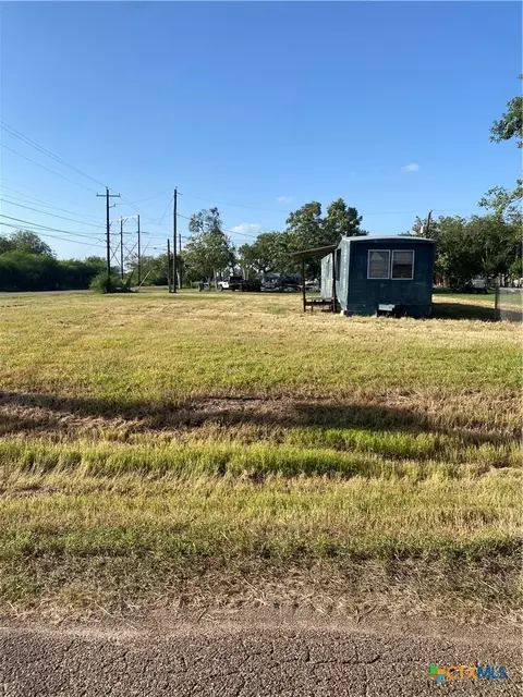 4502 Morris St, Victoria, TX 77901