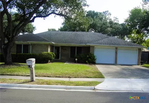 406 Sherwood Dr, Victoria, TX 77901
