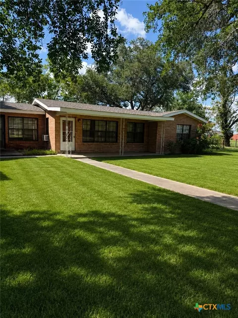 4 Kathy St, Victoria, TX 77905