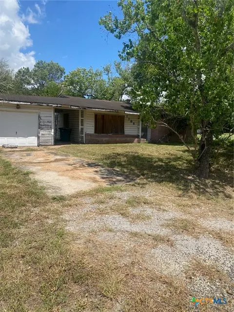 1708 Pleasant Green Dr, Victoria, TX 77905