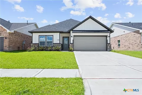 316 Cardinal Dr, Port Lavaca, TX 77979