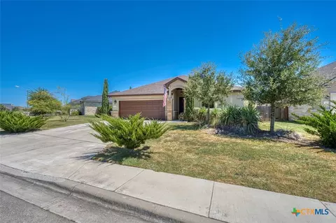 Exterior - 412 Jake Dr, Jarrell, TX 76537 photo 4 of 11