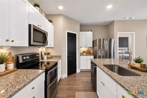 908 Gerardia Ct, Seguin, TX 78155
