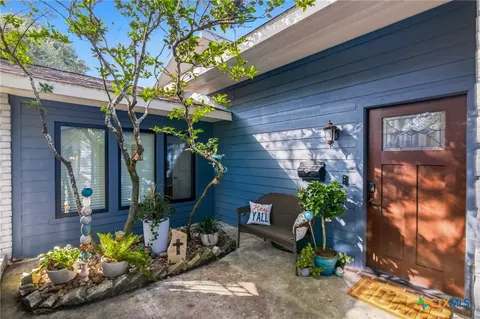413 Salisbury Ln, Victoria, TX 77904