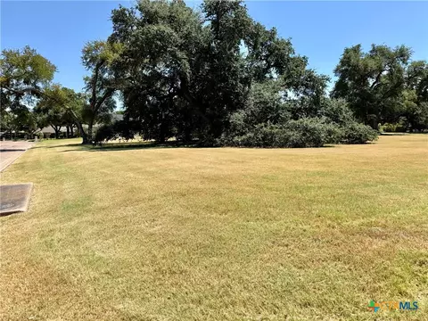 209 Twelve Oaks Dr, Temple, TX 76504