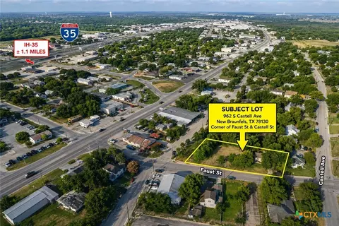 962 S Castell Ave, New Braunfels, TX 78130