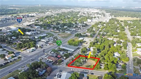 962 S Castell Ave, New Braunfels, TX 78130