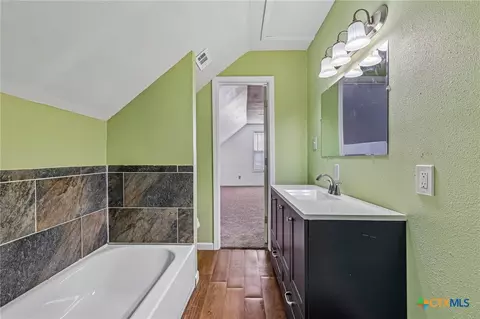 Bath - 122 Dodd Preston, Elgin, TX 78621 photo 3 of 3
