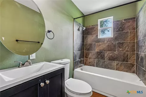 Bath - 122 Dodd Preston, Elgin, TX 78621 photo 1 of 3