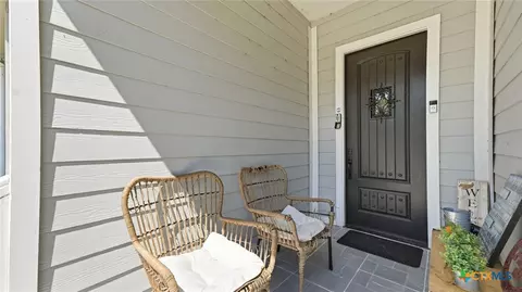 341 Comanche St, New Braunfels, TX 78130
