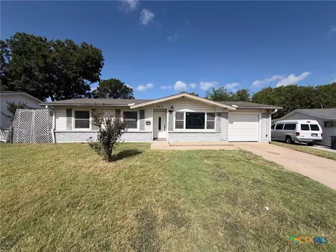 303 Currie Ave, Killeen, TX 76541