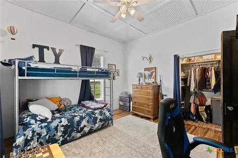 Bedroom - 701 S Gilbert Rd, Edna, TX 77957 photo 2 of 8