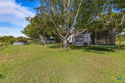 Exterior - 701 S Gilbert Rd, Edna, TX 77957 photo 11 of 11