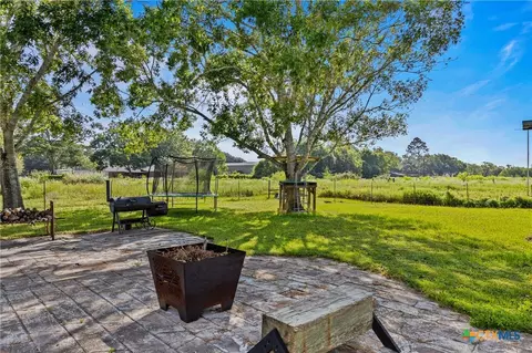 Exterior - 701 S Gilbert Rd, Edna, TX 77957 photo 7 of 11