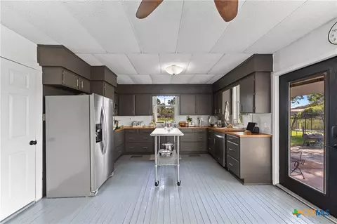 Kitchen - 701 S Gilbert Rd, Edna, TX 77957 photo 1 of 1