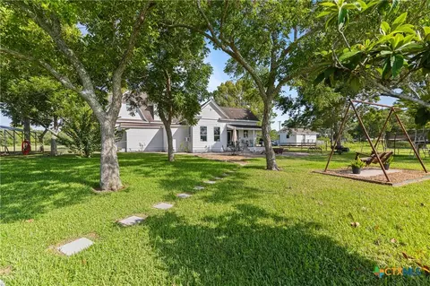 Exterior - 701 S Gilbert Rd, Edna, TX 77957 photo 10 of 11