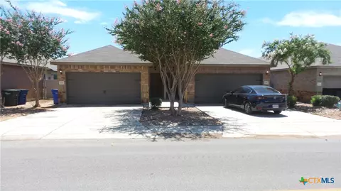 706 Saengerhalle Rd, New Braunfels, TX 78130