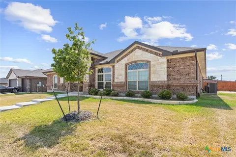 7601 Silicon Dr, Killeen, TX 76542