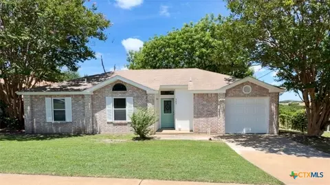 505 Robertstown Rd, Copperas Cove, TX 76522
