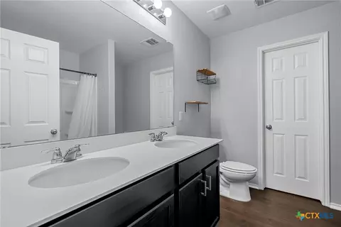 Bath - 8915 Misty Pine Dr, Temple, TX 76502 photo 2 of 4