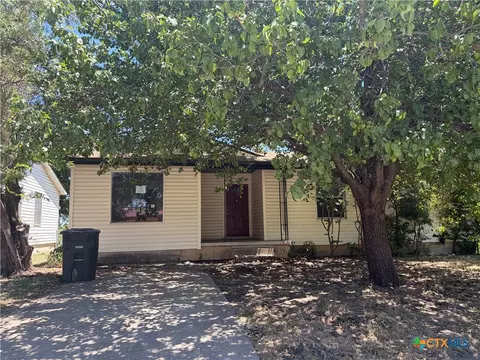 207 W Voelter Ave, Killeen, TX 76541