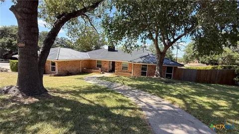 826 Cliffside Dr, Harker Heights, TX 76548