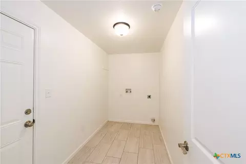 Other - 228 Plum St, Luling, TX 78648 photo 5 of 9
