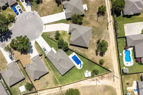 View/Area - 228 Plum St, Luling, TX 78648 photo 5 of 8