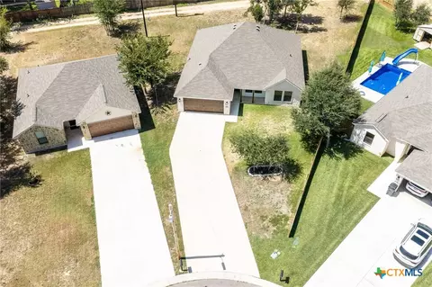 View/Area - 228 Plum St, Luling, TX 78648 photo 1 of 8